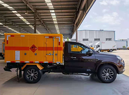 船山爆破器材运输车
