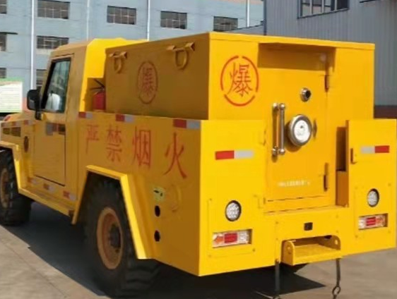 船山凯龙爆破器材运输车：保障爆破任务的安全运行